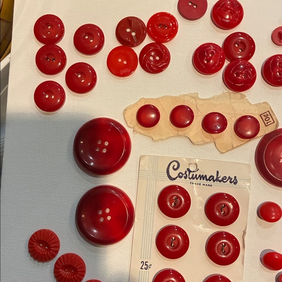Vintage Red Button Collection - Picture 2 of 6